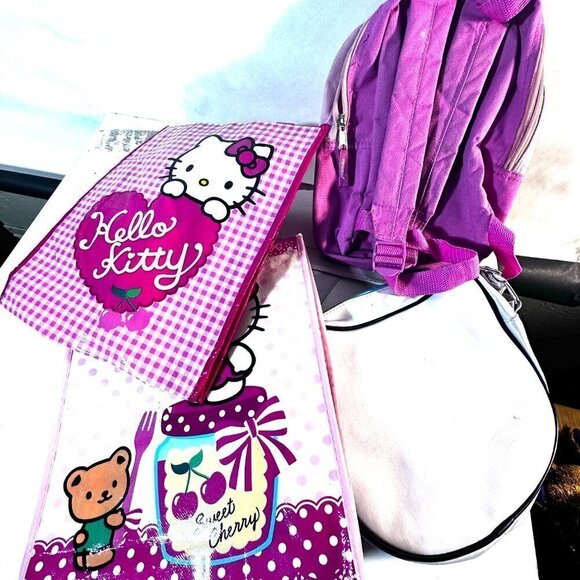 Hello Kitty Lot 2 NWT Tote Bags BookBag Pocketbook Backpack Bag Shoulder  EUC - Picture 3 of 6